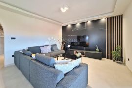 Luksuzan stan 217 m2 s pogledom na more, Rijeka, Apartamento