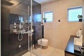 Luksuzan stan 217 m2 s pogledom na more, Rijeka, Apartamento