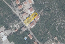 GRAĐEVINSKO ZEMLJIŠTE 738 m² S POGLEDOM NA MORE, Crikvenica, أرض