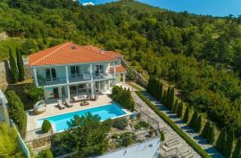 VILLA SA PANORAMSKIM POGLEDOM (CRIKVENICA), Crikvenica, بيت