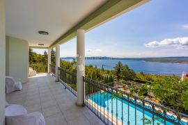 VILLA SA PANORAMSKIM POGLEDOM (CRIKVENICA), Crikvenica, بيت