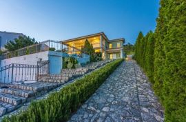 VILLA SA PANORAMSKIM POGLEDOM (CRIKVENICA), Crikvenica, بيت