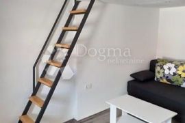 NOVOUREĐENI Apartman Baška stara jezgra, Baška, Stan