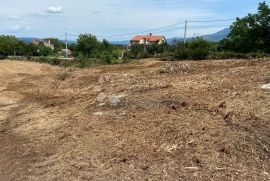 LIJEPO GRAĐEVINSKO ZEMLJIŠTE SA GRAĐEVINSKOM DOZVOLOM, Kršan, Land