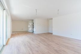 Luksuzni apartman sa terasom  i garažom u Cresu, Cres, Appartamento