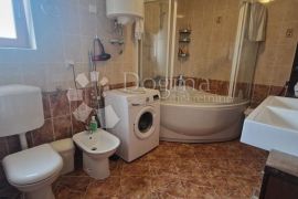 NJIVICE - ETAŽA KUĆE (2xAPP), Omišalj, Appartement