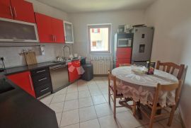 NJIVICE - ETAŽA KUĆE (2xAPP), Omišalj, Appartement