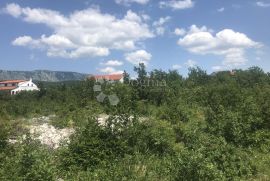 JADRANOVO GRAĐEVINSKI TEREN SA GRAĐEVINSKOM DOZVOLOM!, Crikvenica, أرض