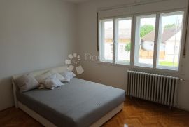 Kuća katnica za prodaju,180 m²,plac 6 670 m²,Darda, Darda, Casa