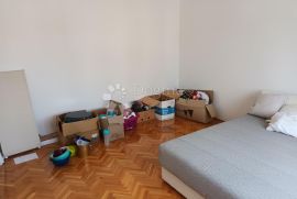 Kuća katnica za prodaju,180 m²,plac 6 670 m²,Darda, Darda, Casa