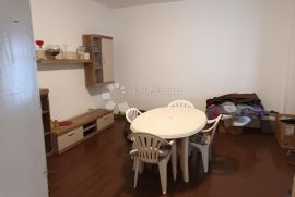 Kuća katnica za prodaju,180 m²,plac 6 670 m²,Darda, Darda, Casa