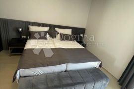 MEDULIN- Luksuzan penthouse sa pogledom na more! Novogradnja!, Medulin, Stan