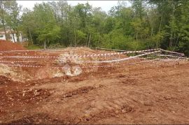 Građevinsko zemljište s projektom, Labin, Land