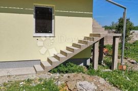 Plaški novogradnja u blizini PLITVIČKIH JEZERA, Plaški, House