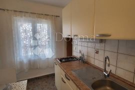 PRIMOSTEN-APARTMANSKA KUĆA S POGLEDOM, Primošten, Σπίτι