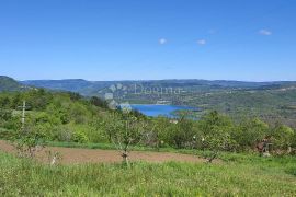 Kršikla - imanje s građevinskim dijelom, Pazin - Okolica, أرض