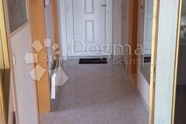 STAN RUJEVICA 67,46m2, 2s+db, Rijeka, Appartment