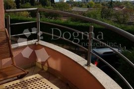 STAN RUJEVICA 67,46m2, 2s+db, Rijeka, Appartment