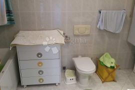 STAN RUJEVICA 67,46m2, 2s+db, Rijeka, Appartment