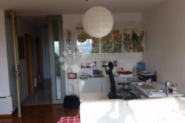 STAN RUJEVICA 67,46m2, 2s+db, Rijeka, Appartment