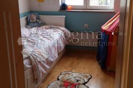 STAN RUJEVICA 67,46m2, 2s+db, Rijeka, Appartment