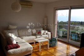 STAN RUJEVICA 67,46m2, 2s+db, Rijeka, Appartment