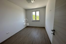 PRILIKA!! Novogradnja 82m2 sa bazenom, Novi Vinodolski, Daire