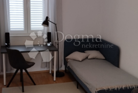 Turnić, stan za najam 2S+Db, Rijeka, Apartamento