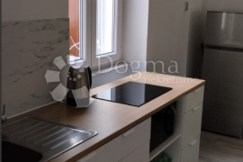 Turnić, stan za najam 2S+Db, Rijeka, Apartamento