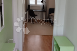 Turnić, stan za najam 2S+Db, Rijeka, Apartamento