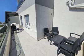 Šarmantnih 58 m2, Pula, Appartment