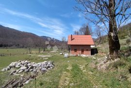 Kuća i građ.zemljište u srcu PPVelebit - Jadovno PRILIKA, Gospić - Okolica, Maison