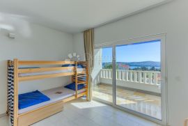 TROGIR-SEGET DONJI MINI HOTEL S MOGUĆNOSTI GRADNJE JOŠ JEDNOG SLIČNOG OBJEKTA !!!, Seget, العقارات التجارية