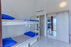 TROGIR-SEGET DONJI MINI HOTEL S MOGUĆNOSTI GRADNJE JOŠ JEDNOG SLIČNOG OBJEKTA !!!, Seget, العقارات التجارية