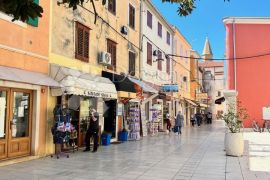 B&B I RESTORAN U UMAGU 50 M OD MORA NA ODLIČNOJ LOKACIJI, Umag, Ticari emlak