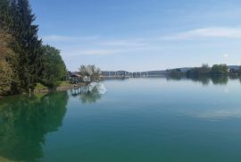 Građevinski teren, šuma i pašnjak na jezeru Sabljaci, Ogulin, Ogulin, Terreno