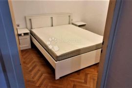 72 m2 NA SVEGA 60 m OD MORA SA TERASOM!, Cres, Apartamento