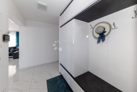 LUKSUZNA novogradnja Crikvenica 30m od mora, Crikvenica, Appartment