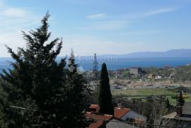 Škurinje - lijepa etaža sa garažom i pogledom, Rijeka, Stan