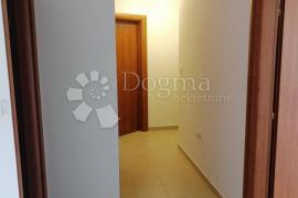 ČIŽIĆI APARTMAN U VISOKOM POTKROVLJU, Dobrinj, Appartment