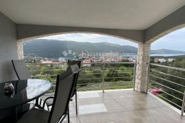 KUĆA S 6 APARTMANA S POGLEDOM NA MORE - GREBAŠTICA, Šibenik - Okolica, Σπίτι