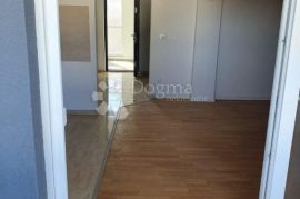 APARTMAN S BAZENOM MALINSKA, Malinska-Dubašnica, Διαμέρισμα