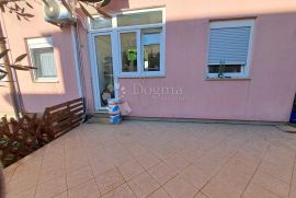 Predivan stan svega 2 km od mora, Novigrad, Appartamento