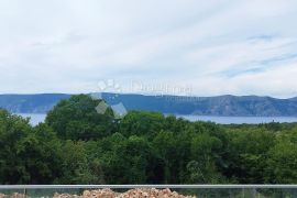 OTOK KRK - MODERNA VILA S BAZENOM I POGLEDOM NA MORE, Krk, Kuća