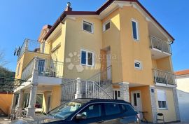 BILICE (ŠIBENIK) –APARTMANSKA KUĆA 100 M OD MORA, Šibenik - Okolica, Kuća