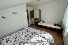 BILICE (ŠIBENIK) –APARTMANSKA KUĆA 100 M OD MORA, Šibenik - Okolica, بيت