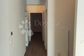 TROGIR-PENTHOUSE S ČAROBNIM POGLEDOM S50, Trogir, Flat