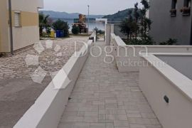 MURTER- PENTHOUSE S POGLEDOM NA MORE I MJESTO, Murter, شقة