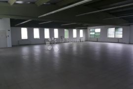 Poslovni prostor za najam,600m²,Osijek,Ind.zona, Osijek, Immobili commerciali