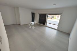 SRIMA -APARTMAN DRUGI RED DO MORA S2, Vodice, Διαμέρισμα